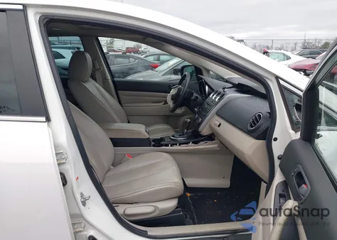 2010 Mazda Cx-7 S Touring z USA, uszkodzony, nr VIN JM3ER2W3XA0339379